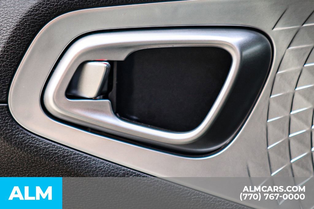 Used 2025 Kia Soul LX w/ LX Technology Package FWD image 51