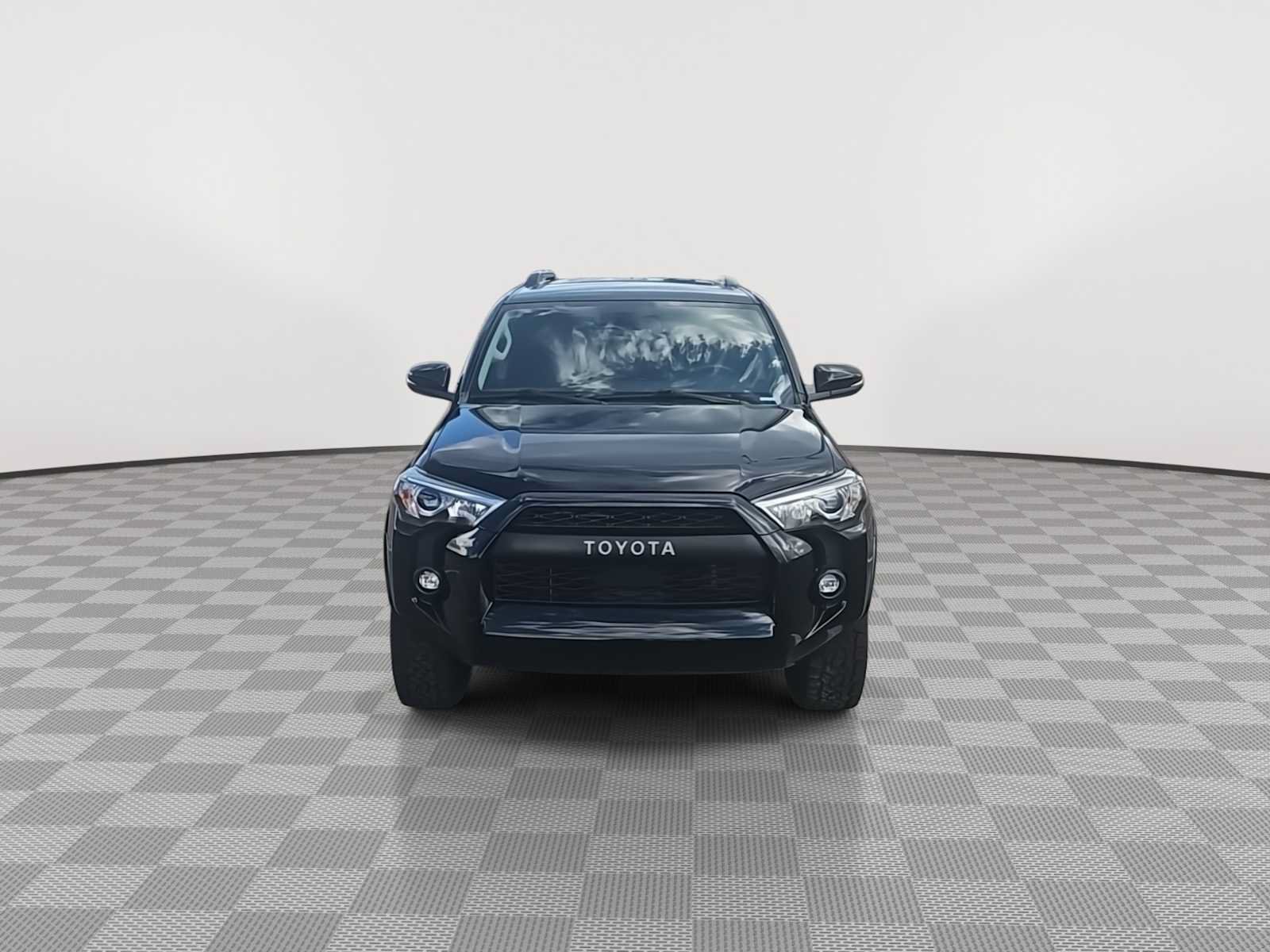 Used 2021 Toyota 4Runner SR5 Premium w/ Moonroof Package RWD image 3