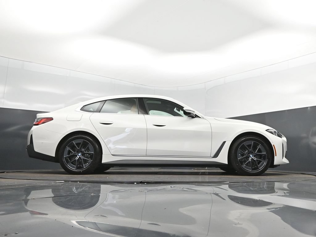 New 2026 BMW i4 eDrive40 w/ Premium Package RWD image 43