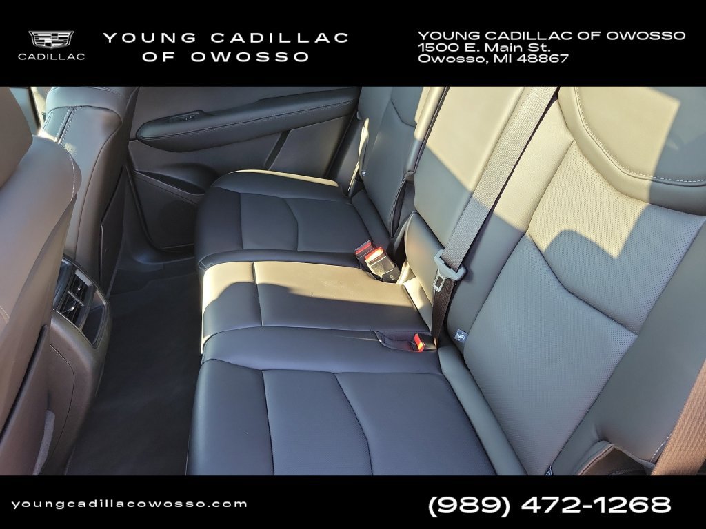 Certified 2025 Cadillac XT5 Premium Luxury w/ LPO, Floor Liner Package AWD/4WD image 32