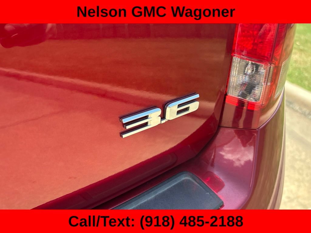 Used 2014 Cadillac SRX Performance AWD/4WD image 16
