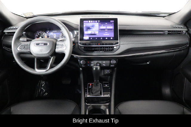 Used 2022 Jeep Compass Latitude FWD image 12