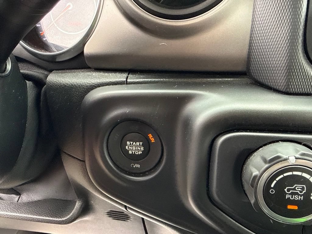 Used 2019 Jeep Wrangler Sport AWD/4WD image 24