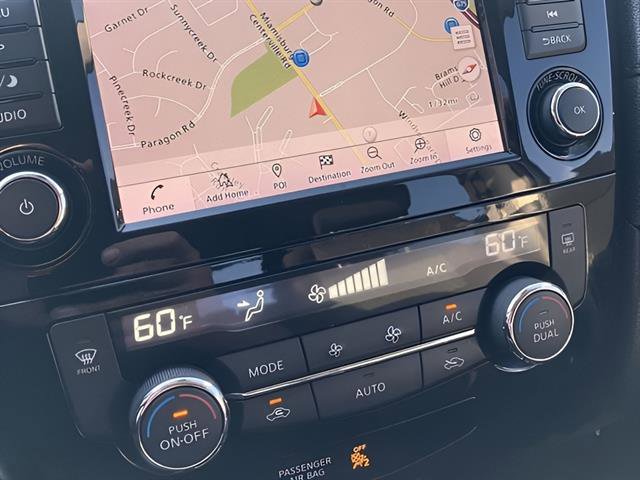 Used 2020 Nissan Rogue SV w/ Sun & Sound Touring Package image 16
