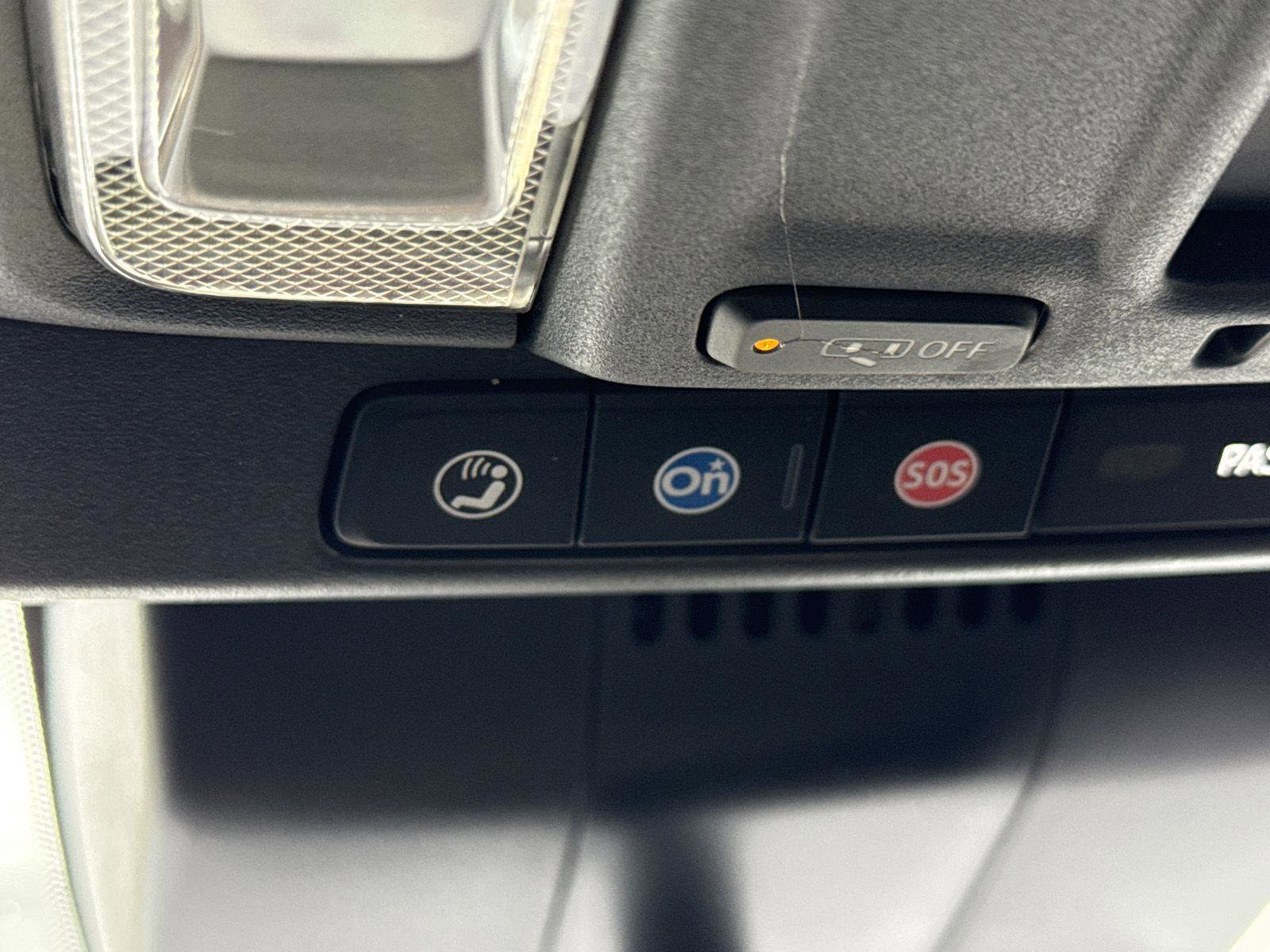 Used 2024 GMC Sierra 1500 AT4 w/ Technology Package image 21