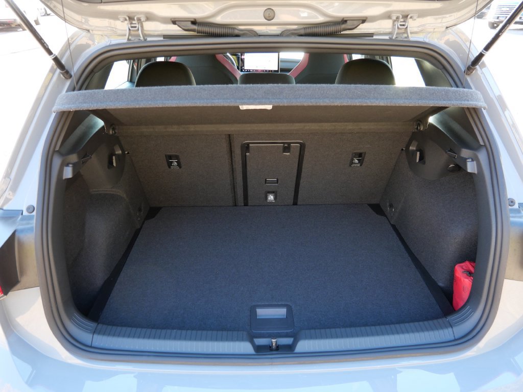 Used 2025 Volkswagen GTI S FWD image 9