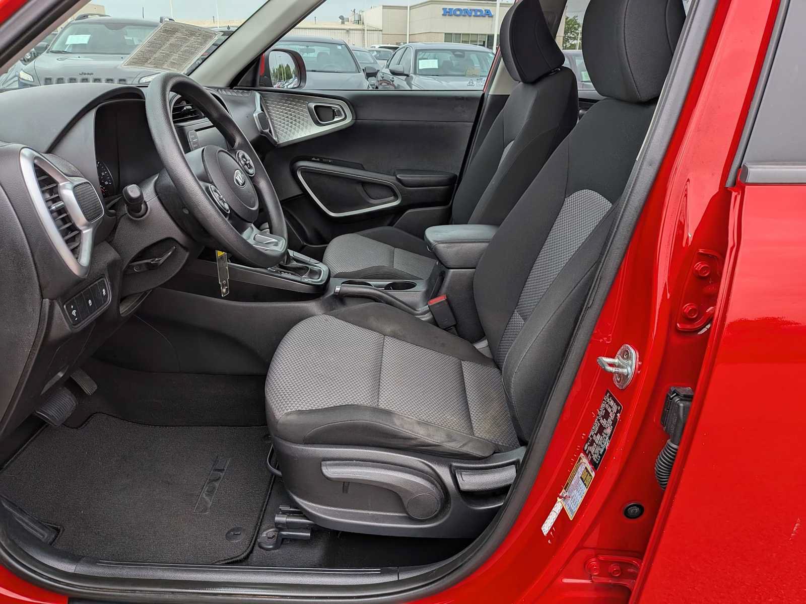 Used 2021 Kia Soul LX FWD image 15