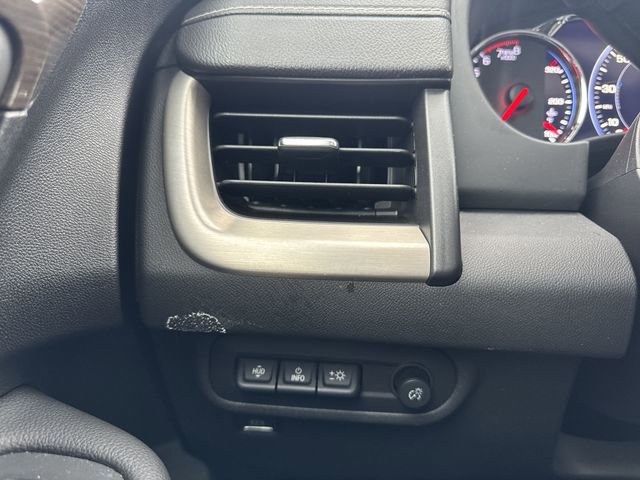 Used 2024 GMC Terrain Denali image 17