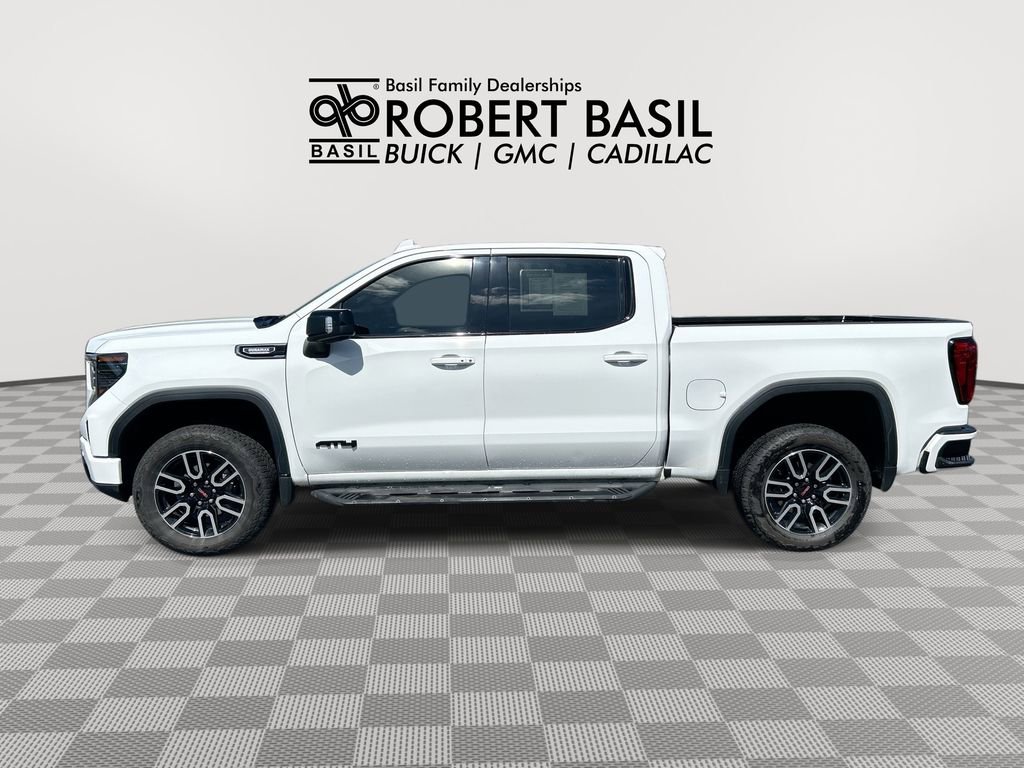 Used 2025 GMC Sierra 1500 AT4 w/ AT4 Premium Package AWD/4WD image 5