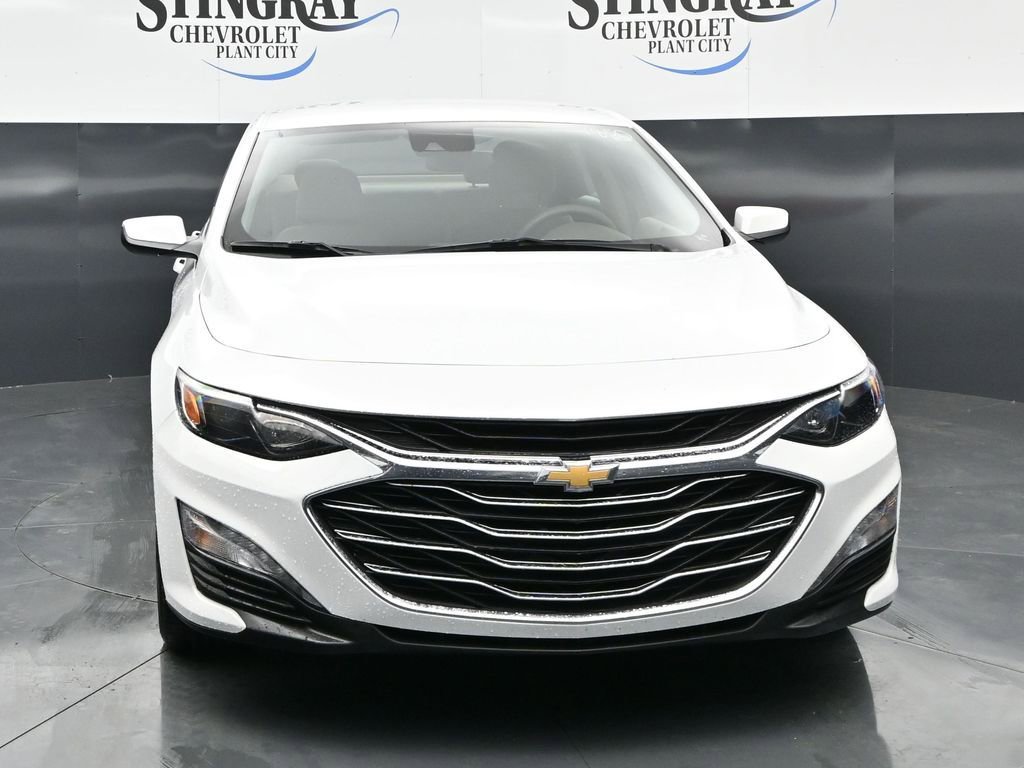 Used 2024 Chevrolet Malibu LT FWD image 2