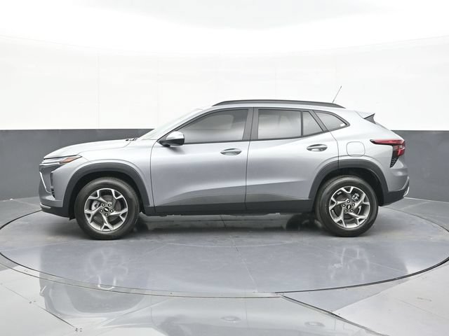 New 2026 Chevrolet Trax LT w/ Sunroof Package FWD image 6