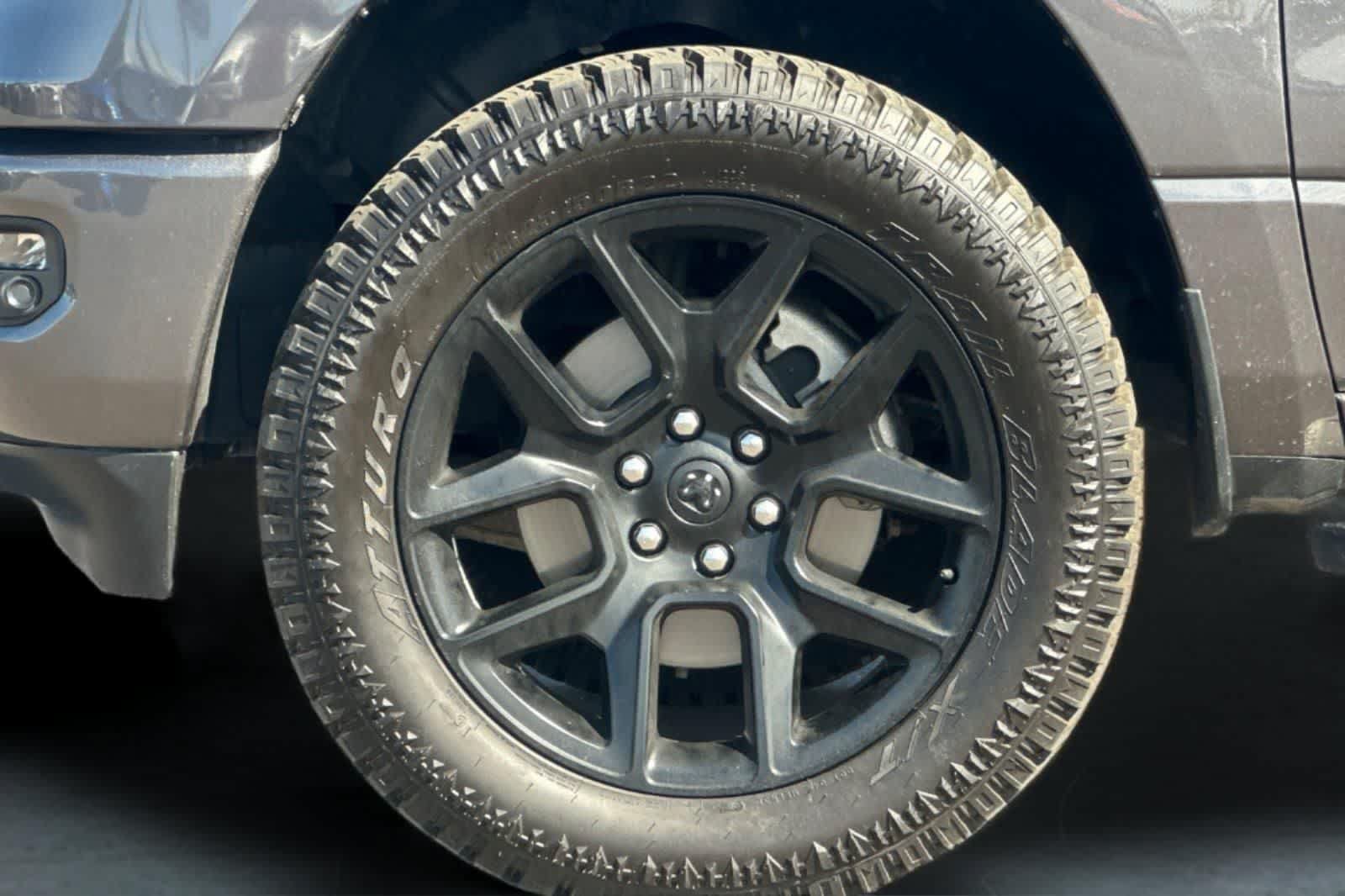 Used 2023 RAM 1500 Laramie AWD/4WD image 30