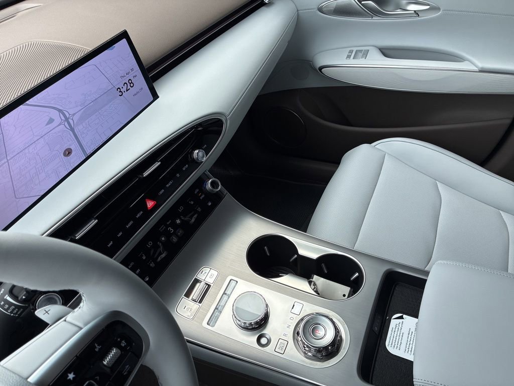 New 2026 Genesis GV70 2.5T Advanced AWD/4WD image 23