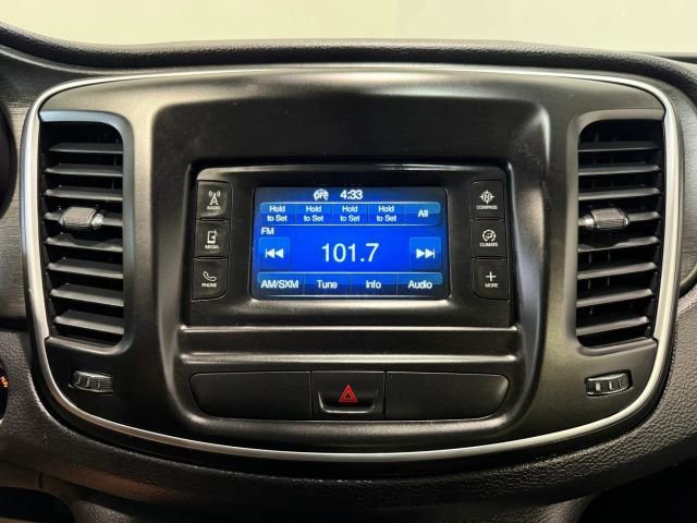 Used 2015 Chrysler 200 Limited w/ Convenience Group FWD image 21