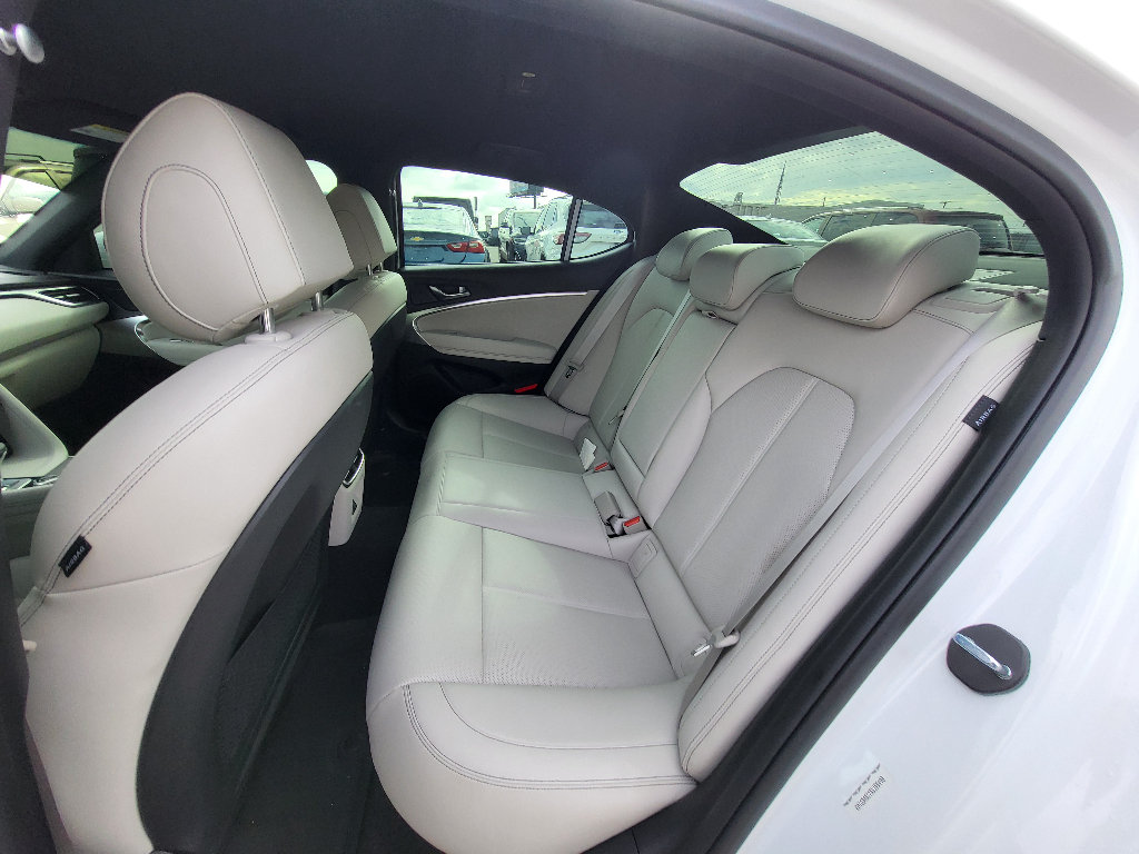 Used 2025 Genesis G70 2.5T AWD/4WD image 12