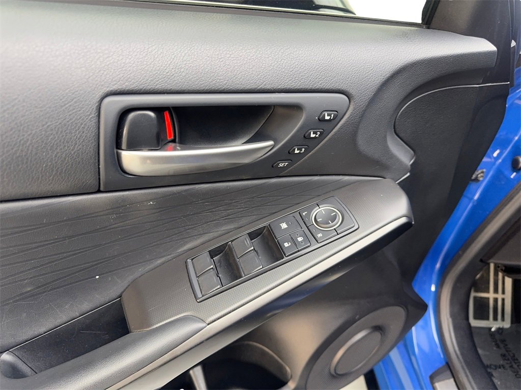 Used 2023 Lexus IS 350 F Sport image 32