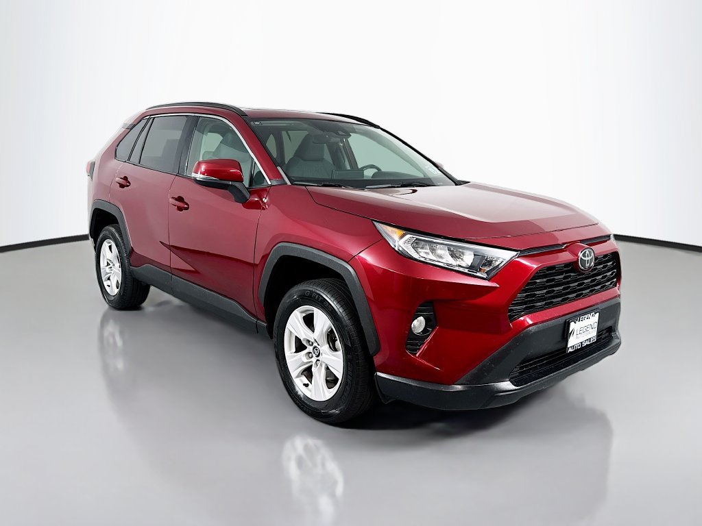 Used 2021 Toyota RAV4 XLE w/ Convenience Package AWD/4WD image 4
