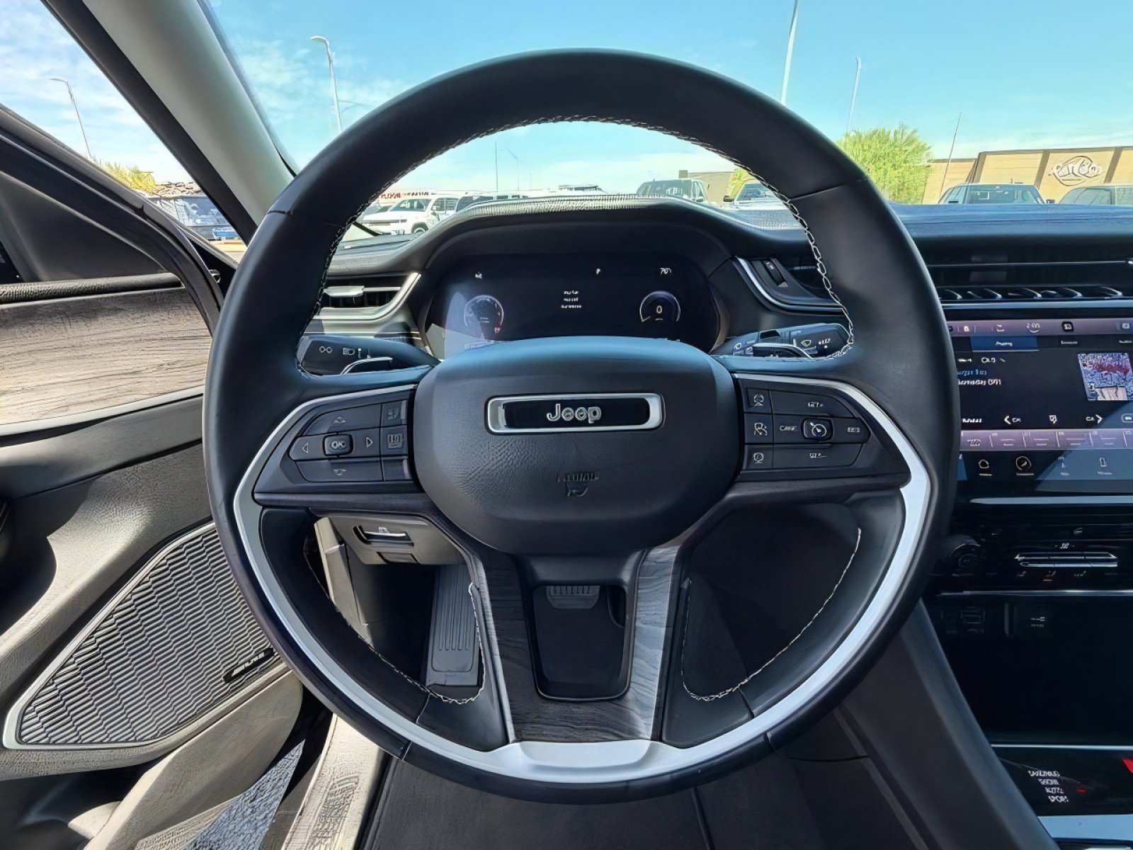 Used 2021 Jeep Grand Cherokee L Limited AWD/4WD image 20