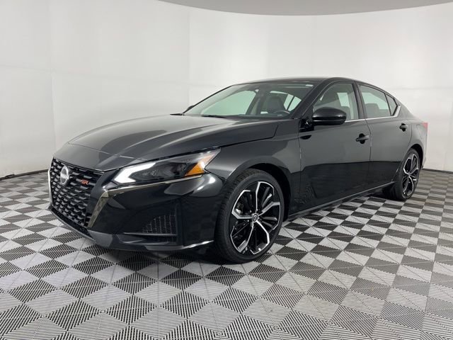 Used 2025 Nissan Altima 2.5 SR image 5