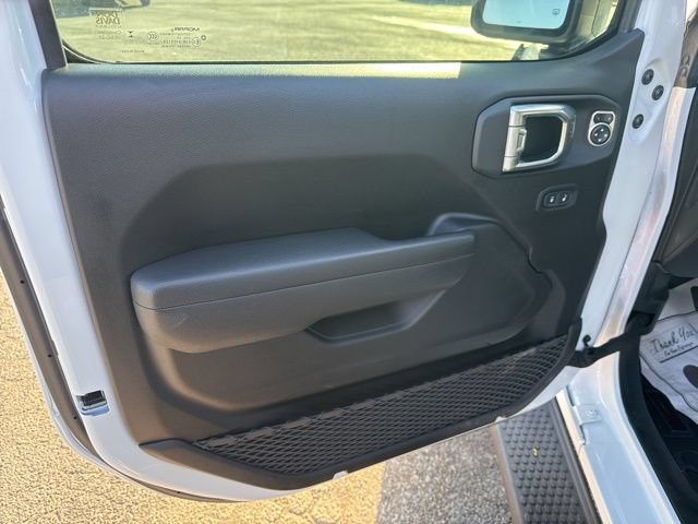 Used 2024 Jeep Wrangler Sport AWD/4WD image 27