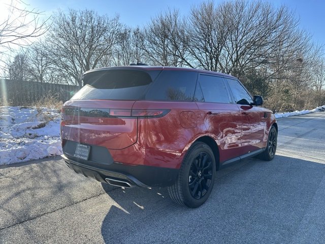 Used 2025 Land Rover Range Rover Sport SE image 5