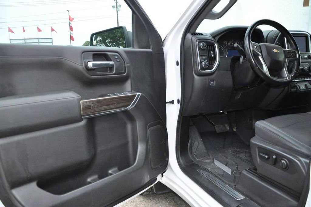 Used 2019 Chevrolet Silverado 1500 LT w/ Texas Edition image 11