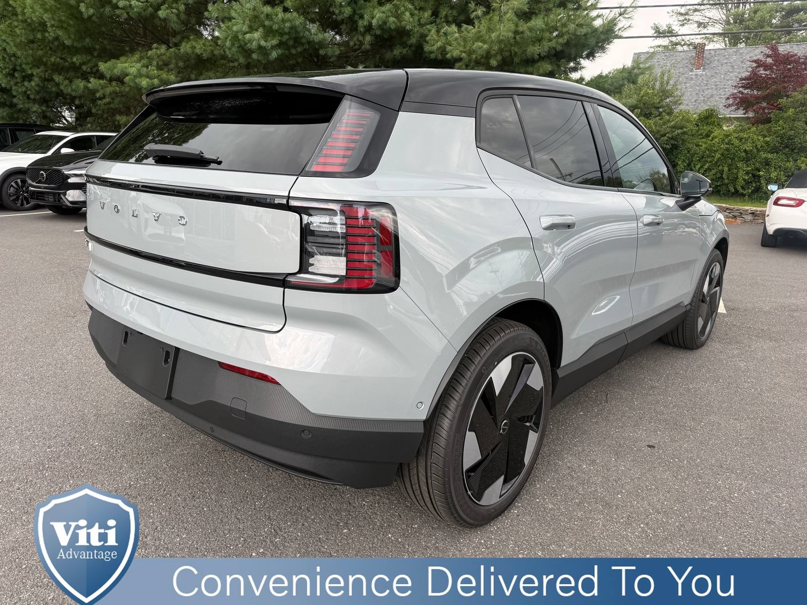New 2026 Volvo EX30 Ultra w/ Protection Package Premier AWD/4WD image 7