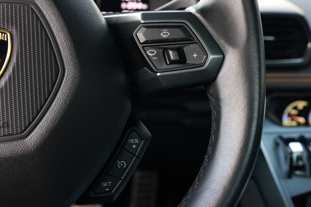 Used 2019 Lamborghini Huracan LP 580-2 RWD image 34