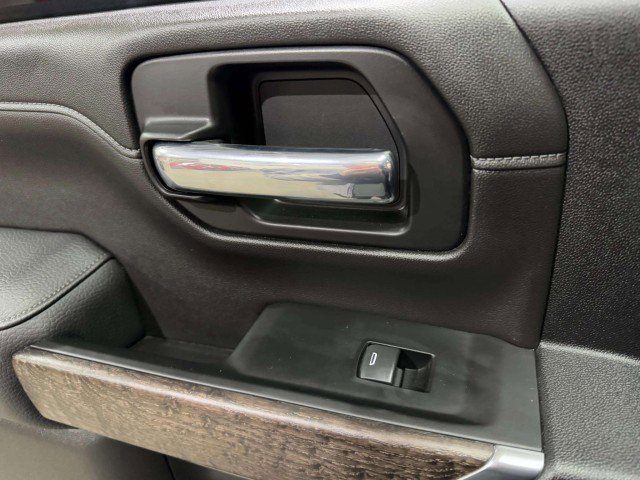 Used 2022 GMC Sierra 2500 Denali w/ Denali Black Diamond Edition image 48