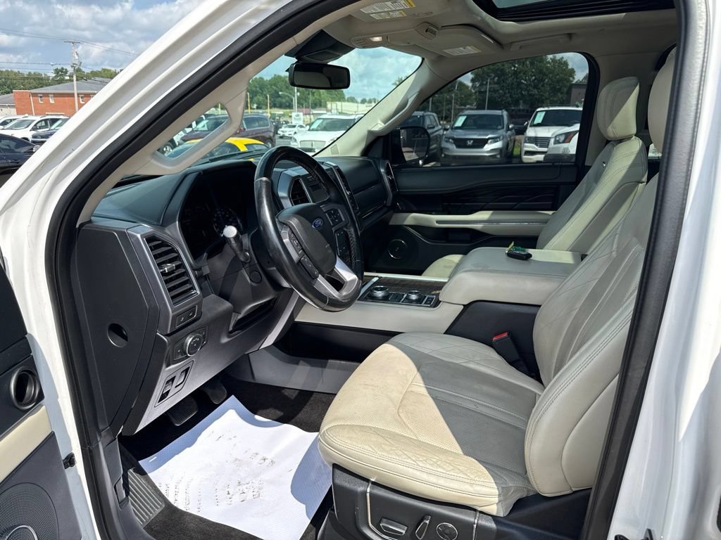 Used 2018 Ford Expedition Max Platinum AWD/4WD image 29