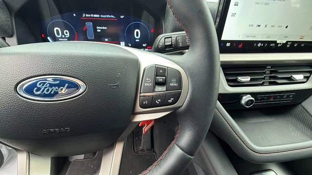 Used 2025 Ford Explorer Active image 29