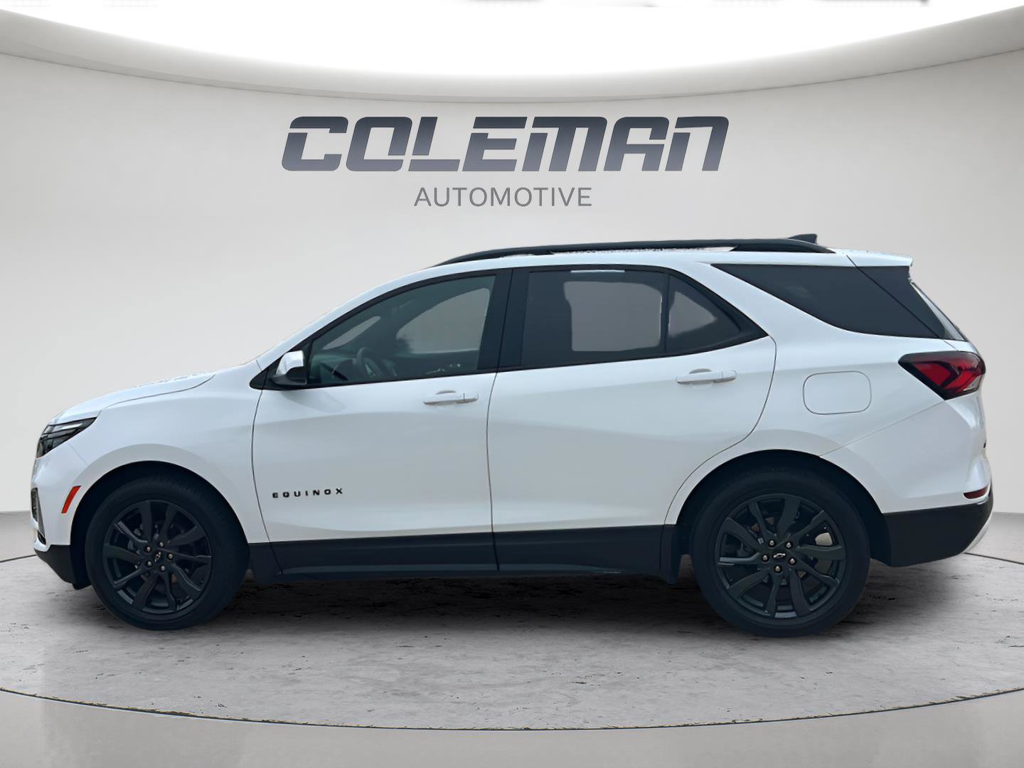 Used 2023 Chevrolet Equinox RS w/ LPO, Floor Liner Package FWD image 5