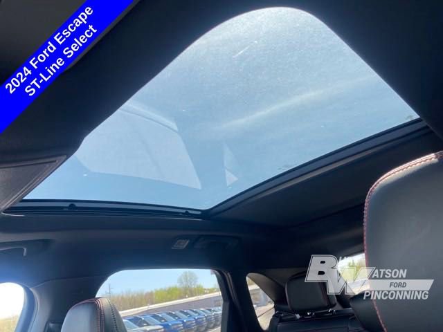 New 2024 Ford Escape ST-Line Select w/ Tech Pack #2 AWD/4WD image 23