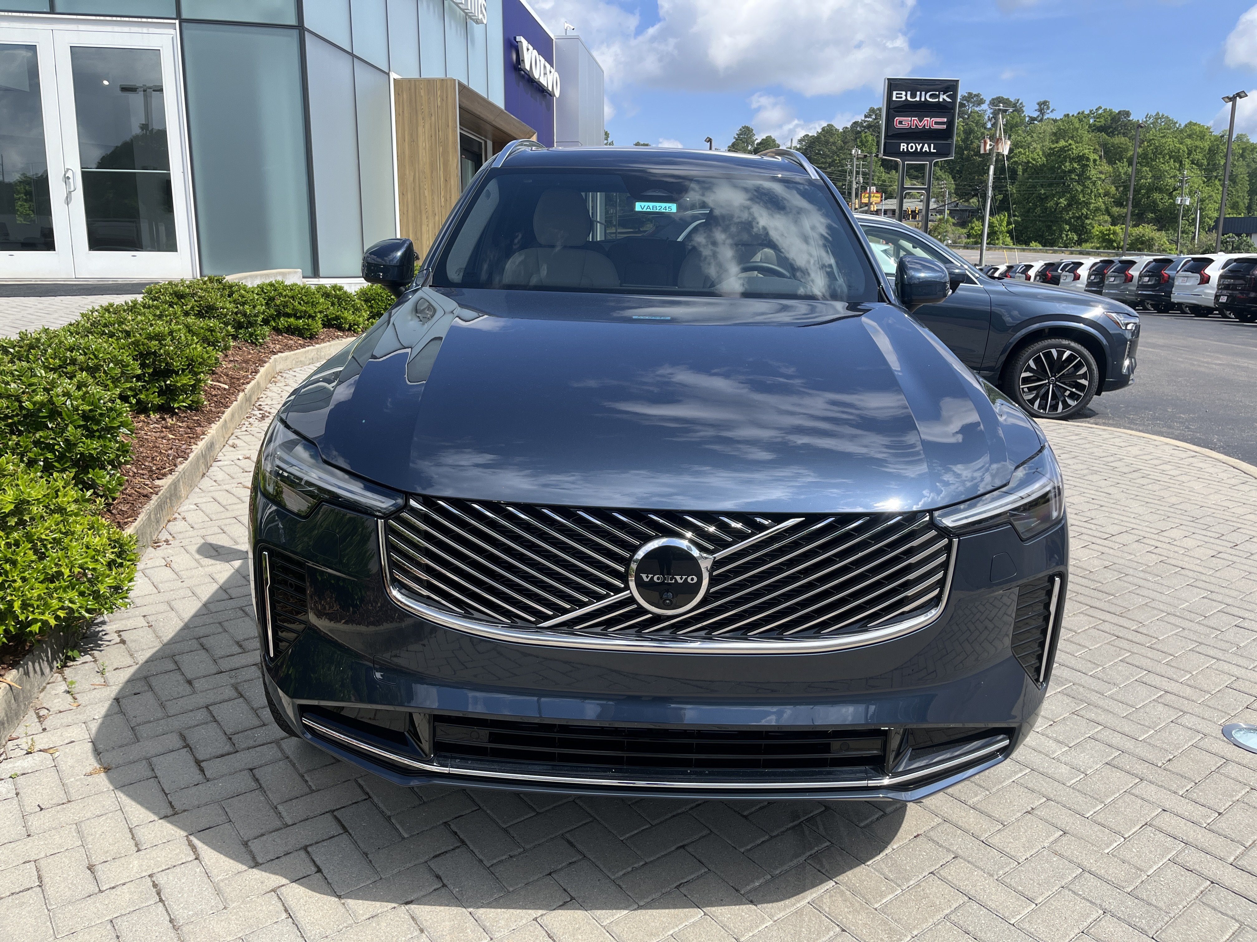 New 2026 Volvo XC90 B6 Plus AWD/4WD image 7