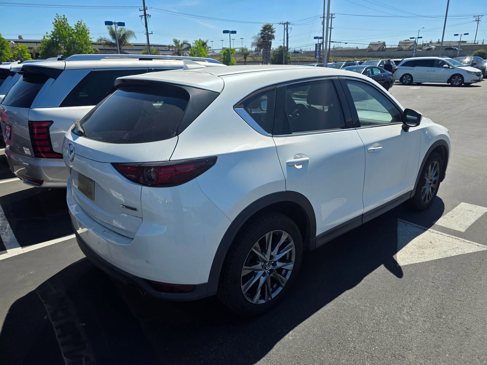 Used 2020 MAZDA CX-5 Signature image 5