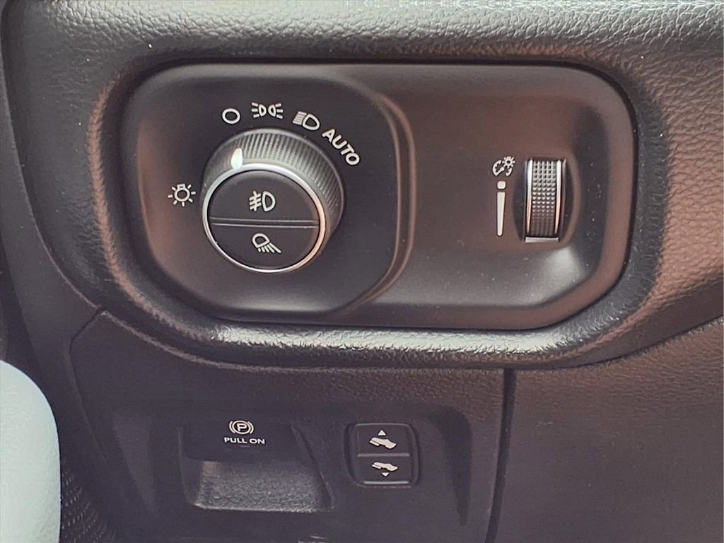 Used 2022 RAM 1500 Big Horn AWD/4WD image 19