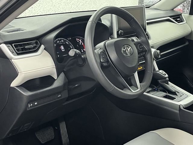 Used 2025 Toyota RAV4 XLE Premium AWD/4WD image 14