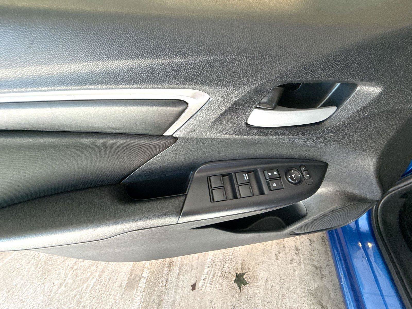 Used 2020 Honda Fit LX image 15