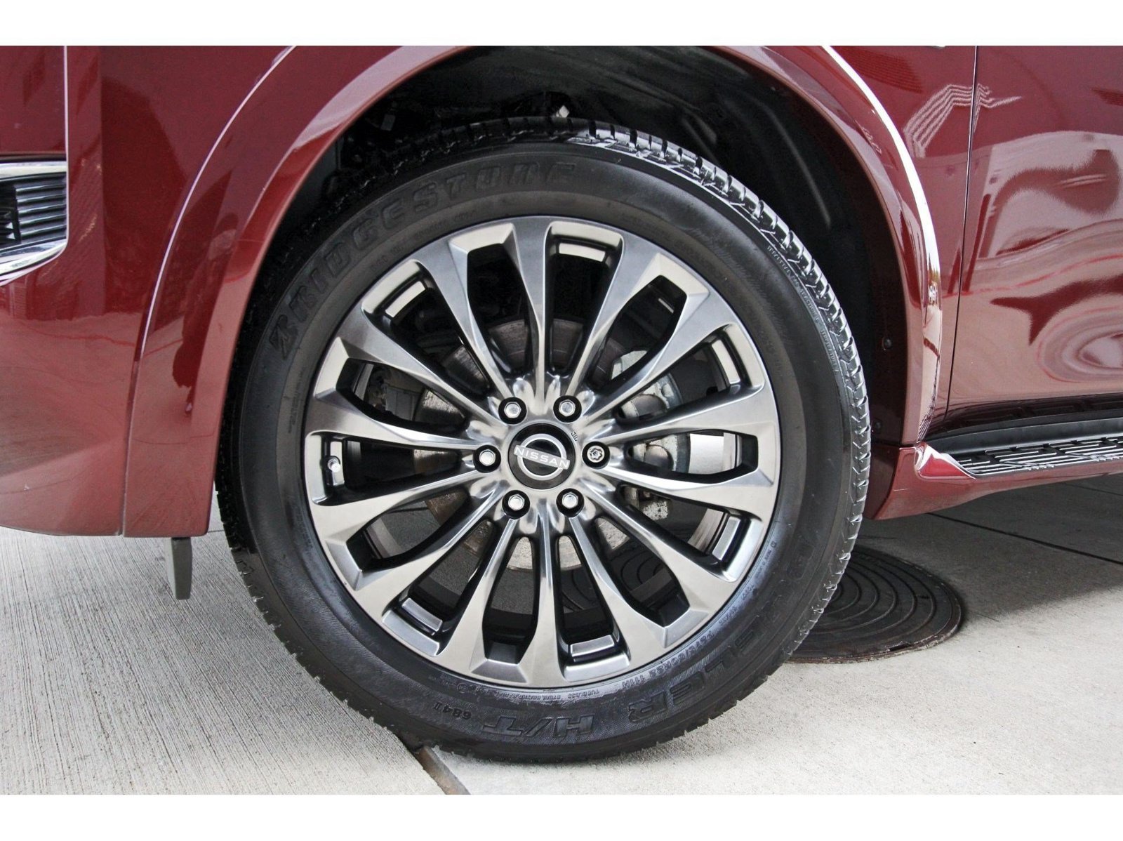 Used 2022 Nissan Armada Platinum w/ Captain's Chairs Package RWD image 36