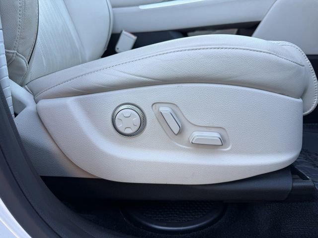 Used 2023 Genesis GV80 2.5T w/ Prestige 20" Package image 39