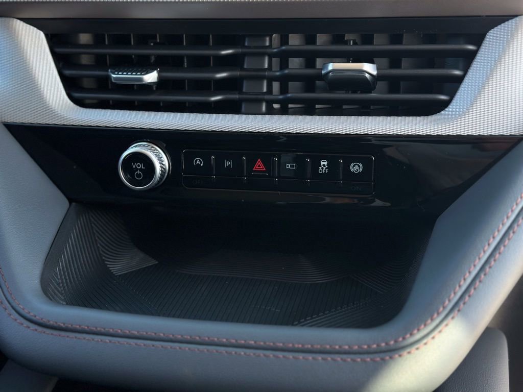 New 2026 Ford Explorer Active image 32