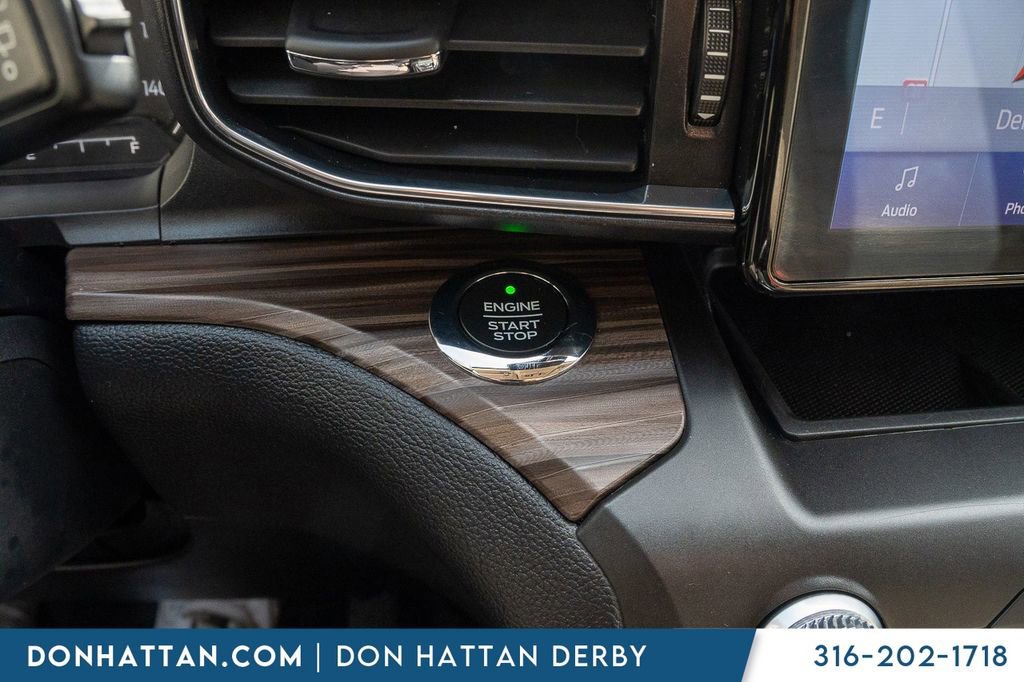 Used 2020 Ford Explorer Limited w/ Class III Trailer Tow Package image 11