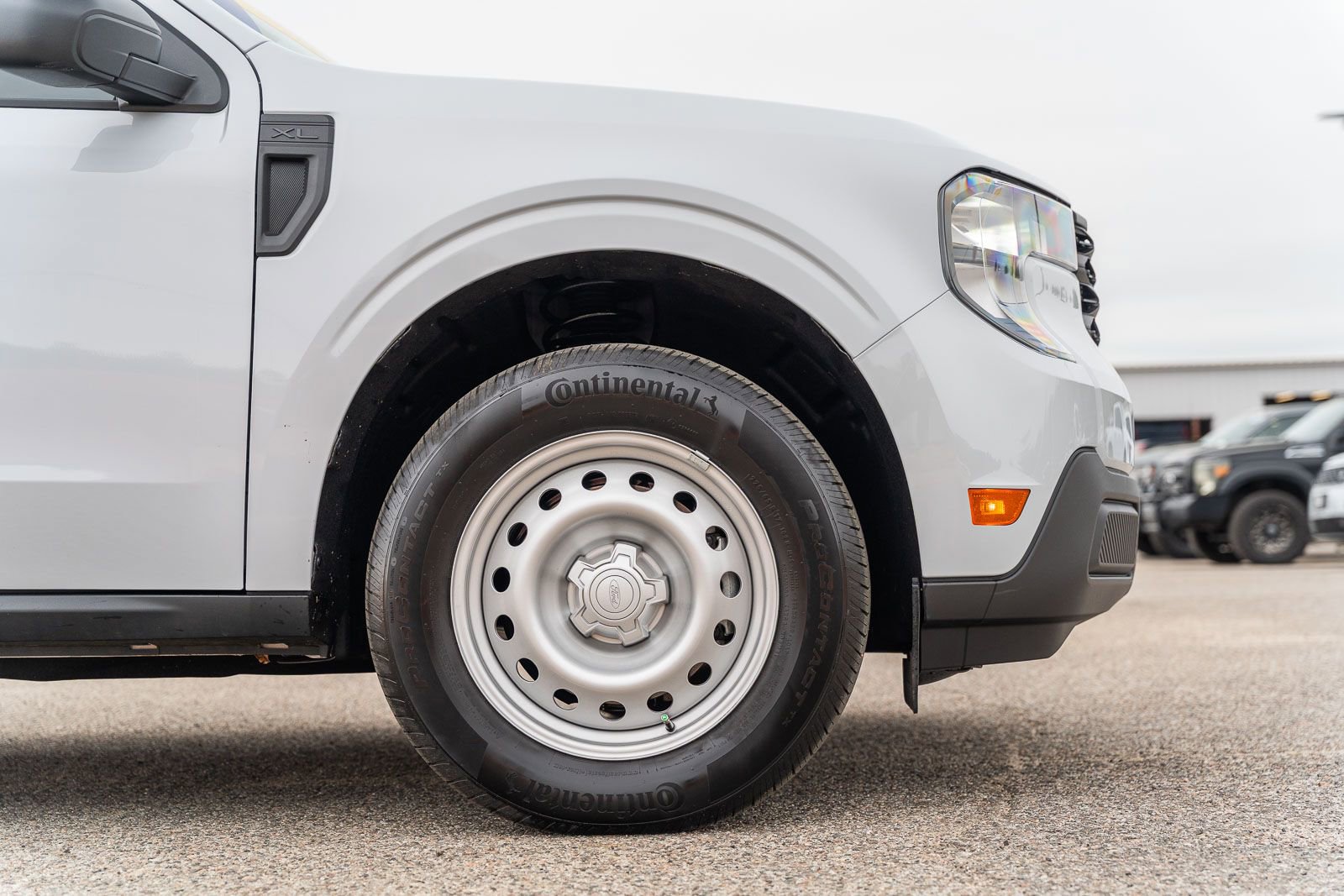 Used 2025 Ford Maverick XL w/ Equipment Group 102A image 9