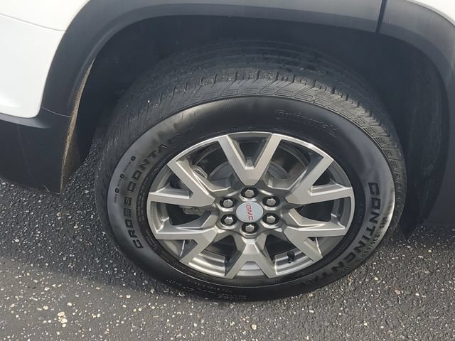 Used 2022 GMC Acadia SLE w/ Driver Convenience Package FWD image 5
