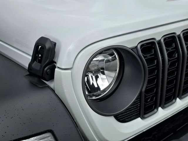 New 2026 Jeep Wrangler Sport AWD/4WD image 26