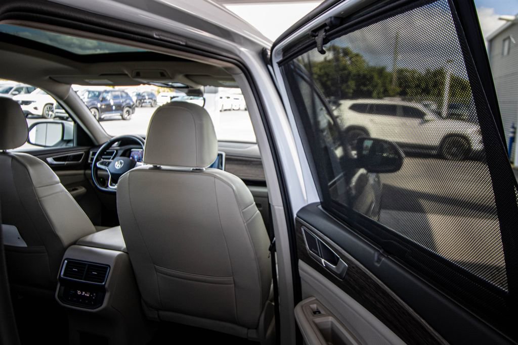 Used 2024 Volkswagen Atlas SEL Premium R-Line image 23