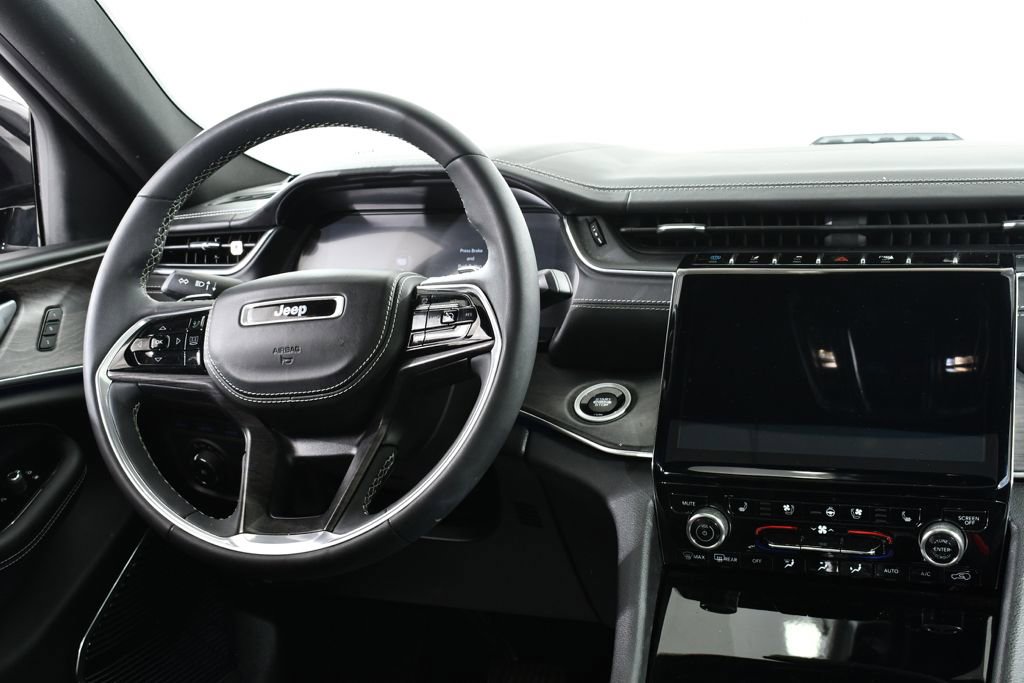 Used 2022 Jeep Grand Cherokee Overland AWD/4WD image 8