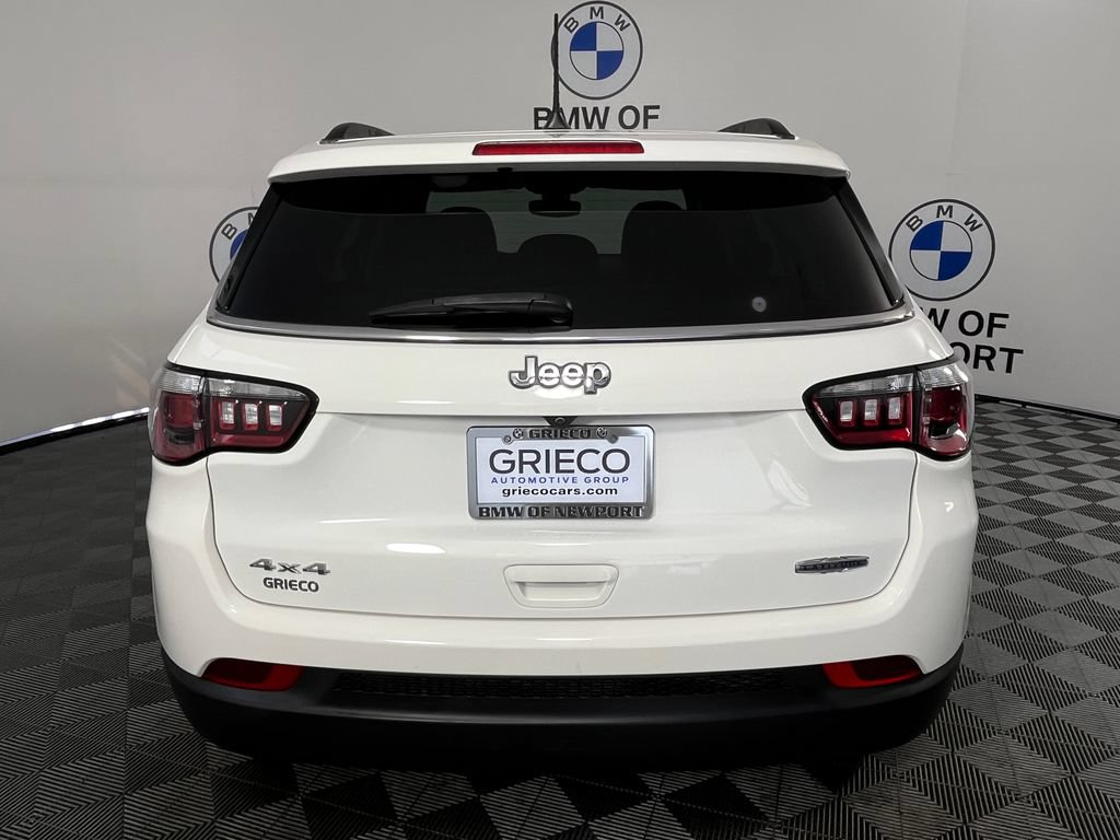 Used 2020 Jeep Compass Latitude w/ Cold Weather Group AWD/4WD image 13