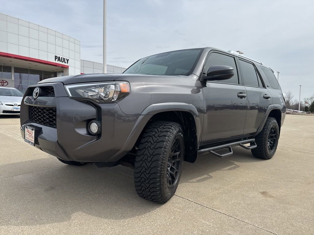 Used 2018 Toyota 4Runner SR5 image 6