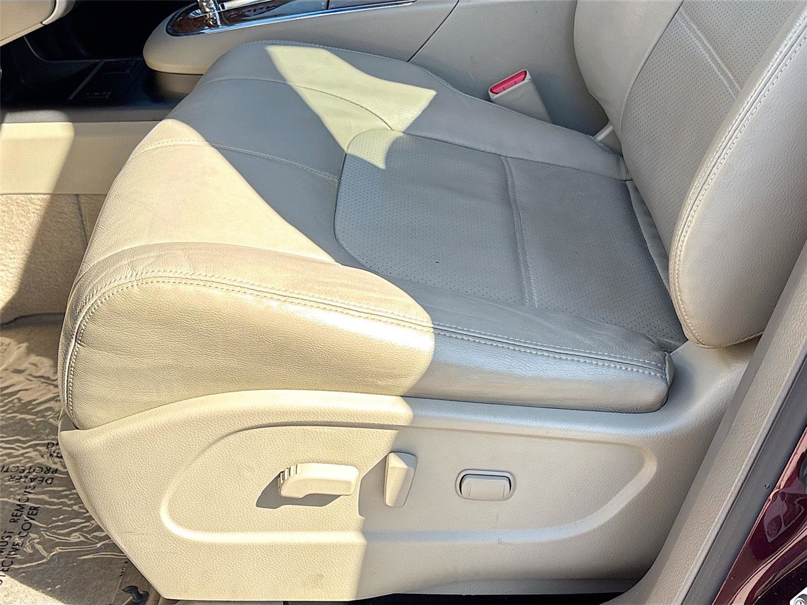 Used 2014 Nissan Murano LE w/ Platinum Edition Package image 21